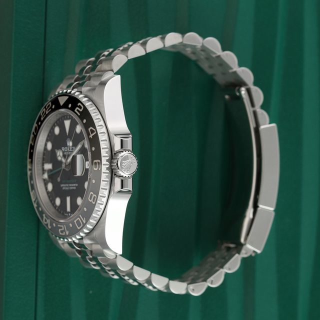 Rolex GMT Master II 126710 GRNR Image 3